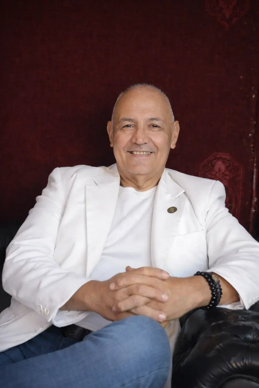 Retrato profesional de Santiago Félix Hidalgo